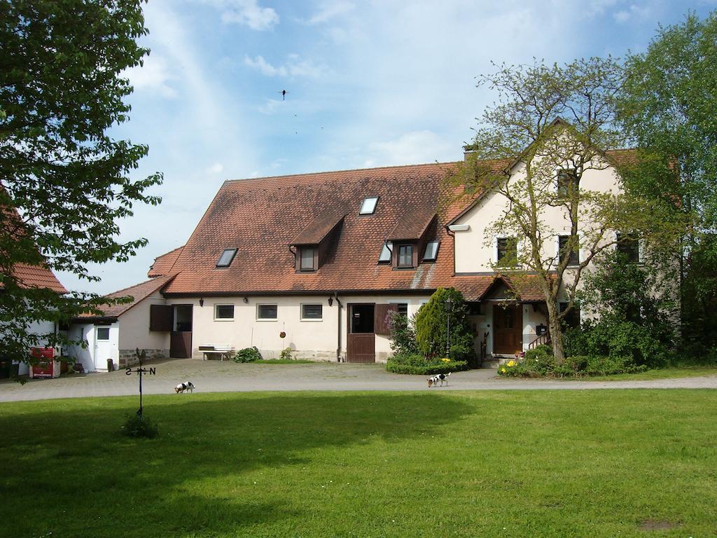 Ferienwohnung Neureuth Schillingsfürst Esterno foto